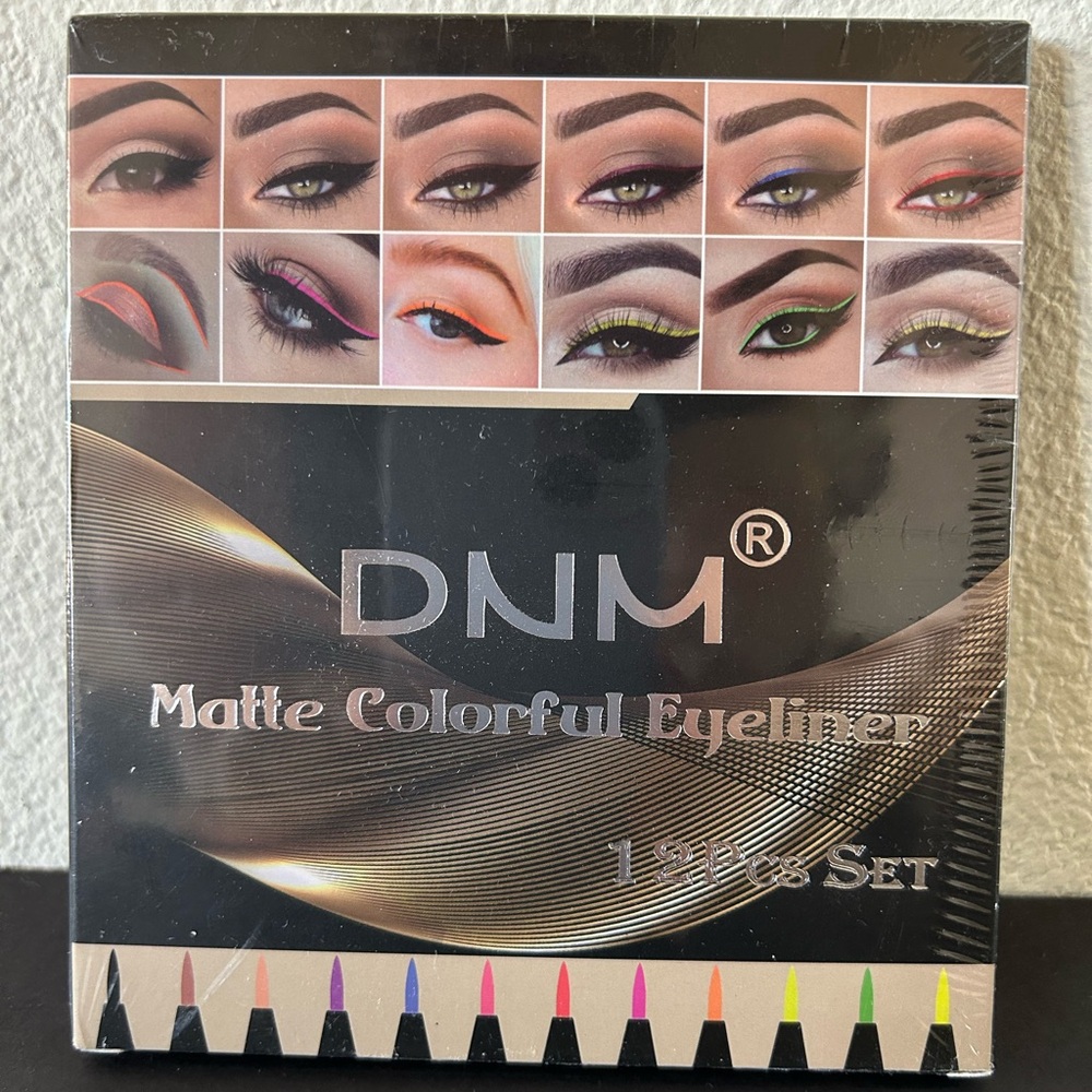 DNM - 12 Pc - Matte Colorful Eyeliner